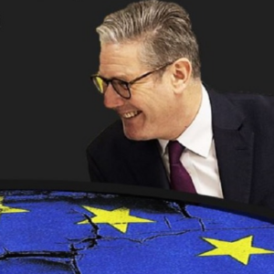 Starmer smiling over EU flag